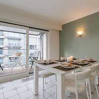 Apartment With Sideways sea View in Middelkerke