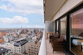 Bright Studio Near the Beach