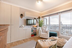 Bright Studio Near the Beach