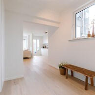 Luminous Family Apartment With Magnificent View