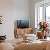 Luminous Family Apartment With Magnificent View