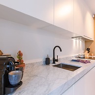 Luminous Family Apartment With Magnificent View