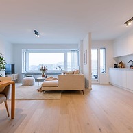 Luminous Family Apartment With Magnificent View