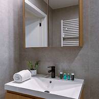 Luminous Family Apartment With Magnificent View