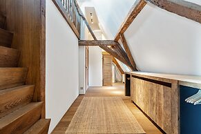 Beautiful and Authentic Penthouse in Bruges Center