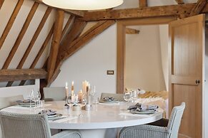 Beautiful and Authentic Penthouse in Bruges Center