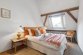 Beautiful and Authentic Penthouse in Bruges Center