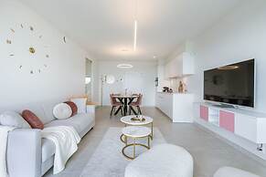 Apartment With Lateral sea View and Harbor View