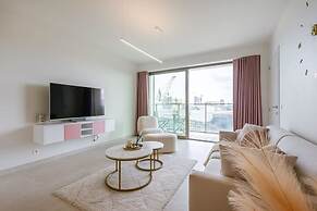 Apartment With Lateral sea View and Harbor View