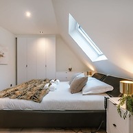 Luxurious Apartment With Parking