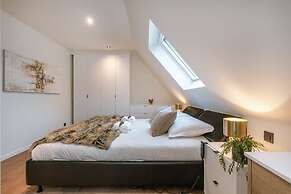 Luxurious Apartment With Parking