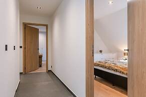 Luxurious Apartment With Parking