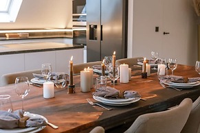 Luxurious Apartment With Parking