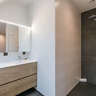 Luxurious Apartment With Parking