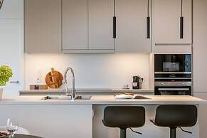 Apartment With Fantastic View Terrace and Parking