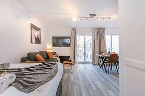 Charming Studio With Terrace Nearby the Beach