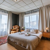 Charming House With Terrace