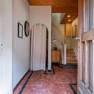 Charming House With Terrace