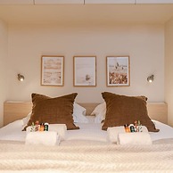 Luxurious two Bedroom With Lateral Seaview