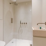 Luxurious two Bedroom With Lateral Seaview