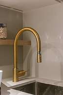 Luxurious two Bedroom With Lateral Seaview