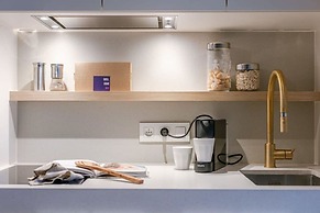 Luxurious two Bedroom With Lateral Seaview