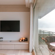 Luxurious two Bedroom With Lateral Seaview