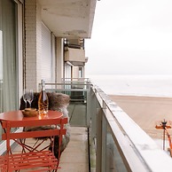 Luxurious two Bedroom With Lateral Seaview