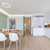 Pleasant Apartment With Frontal sea View