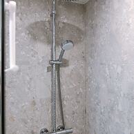 Pleasant Apartment With Frontal sea View