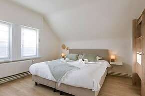 Spacious House With Garden for Family and Friends