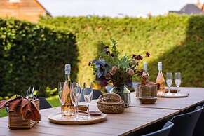 Spacious House With Garden for Family and Friends