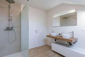 Spacious House With Garden for Family and Friends