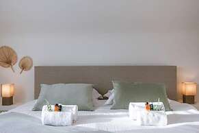 Spacious House With Garden for Family and Friends