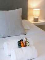 Spacious House With Garden for Family and Friends