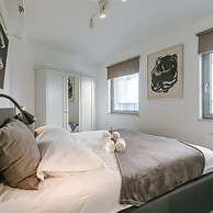 Modern Apartment Near the Beach