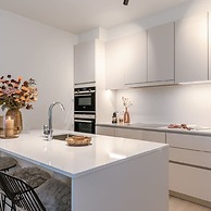 Apartment With Terrace Close to the sea