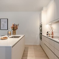 Apartment With Terrace Close to the sea