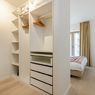 Apartment With Terrace Close to the sea