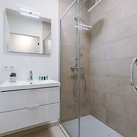 Apartment With Terrace Close to the sea