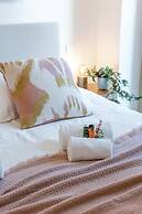 Apartment With Terrace Close to the sea