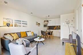 Apartment With Natural Swimming Pool