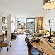 Apartment With Natural Swimming Pool