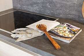 Apartment With Natural Swimming Pool