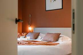 Stunning Apartment With Terrace and Parking