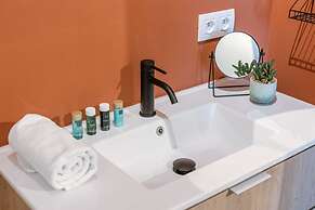 Stunning Apartment With Terrace and Parking