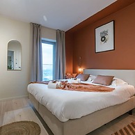 Stunning Apartment With Terrace and Parking