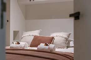 Modern Apartment Near the Beach