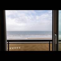 Bright Apartment With Beautiful sea View