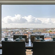 Bright Apartment With Seaview